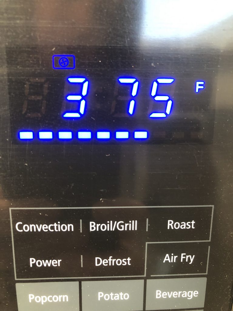 How to bake cookies in the convection microwave